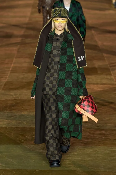 Look 35